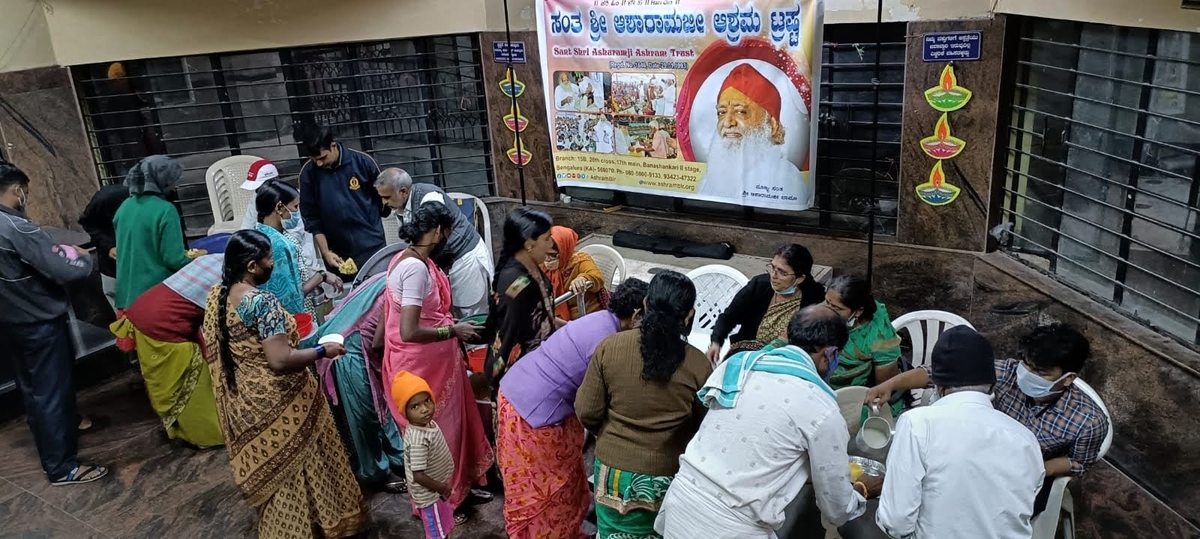 Meal Distribution Campaign at KIDWAI.