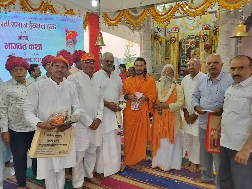 Image for Members of Bengaluru Ashram met Saint Kriparamji at Hebbal.