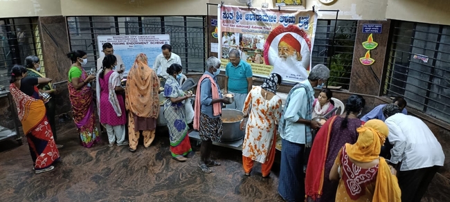 Image for How were 250 patients satisfied with the Prasadam provided by the Bangalore Ashram Trust?